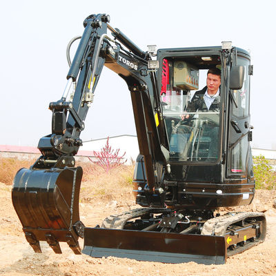 Mini escavadeira Crawler Toros 2,6 toneladas Equipamento de escavação pequeno para reparação de estradas