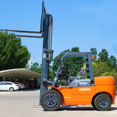 O EURO 5 da empilhadeira do transporte de materiais do caminhão de empilhadeira de 2-3 toneladas dos locais de trabalho certificou