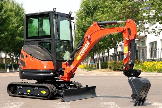Mini escavadeira Crawler Toros 2,6 toneladas Equipamento de escavação pequeno para reparação de estradas